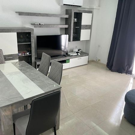 Appartamento Apartamento Cercano Al Centro Valenza Esterno foto