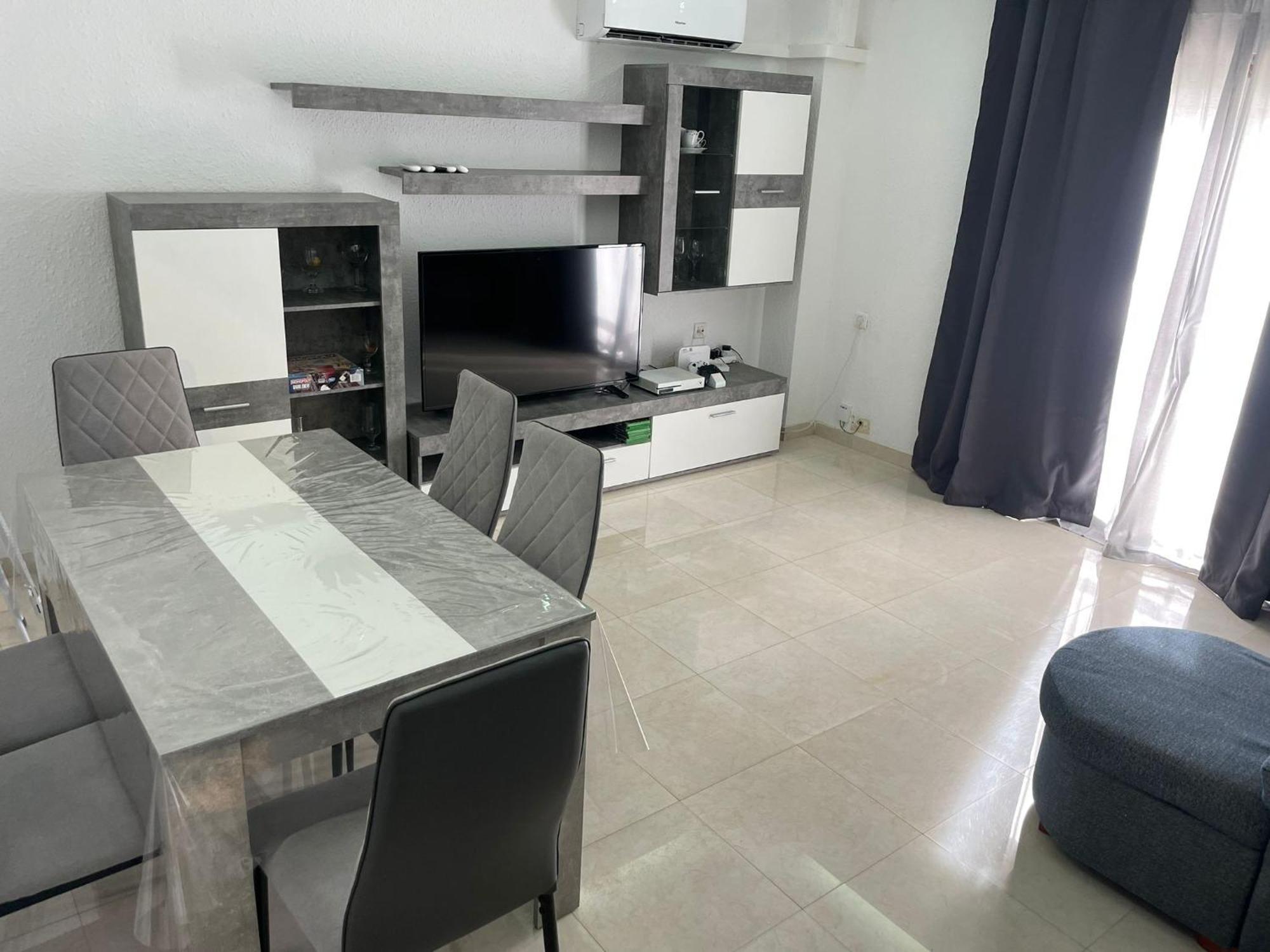 Appartamento Apartamento Cercano Al Centro Valenza Esterno foto